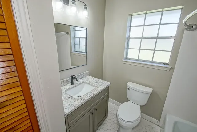 $1,600,000 | 179-81 Sauve Road, River Ridge, LA 70123