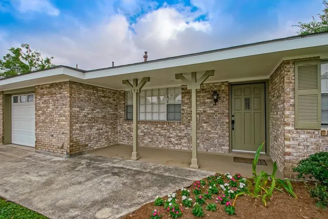 $1,600,000 | 179-81 Sauve Road, River Ridge, LA 70123