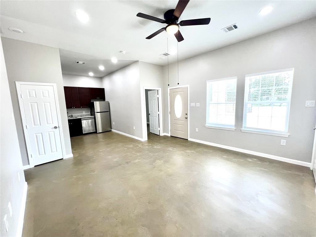 9508 Quaker Court, Unit A Rosharon, TX 77583 - Photo 6 of 16