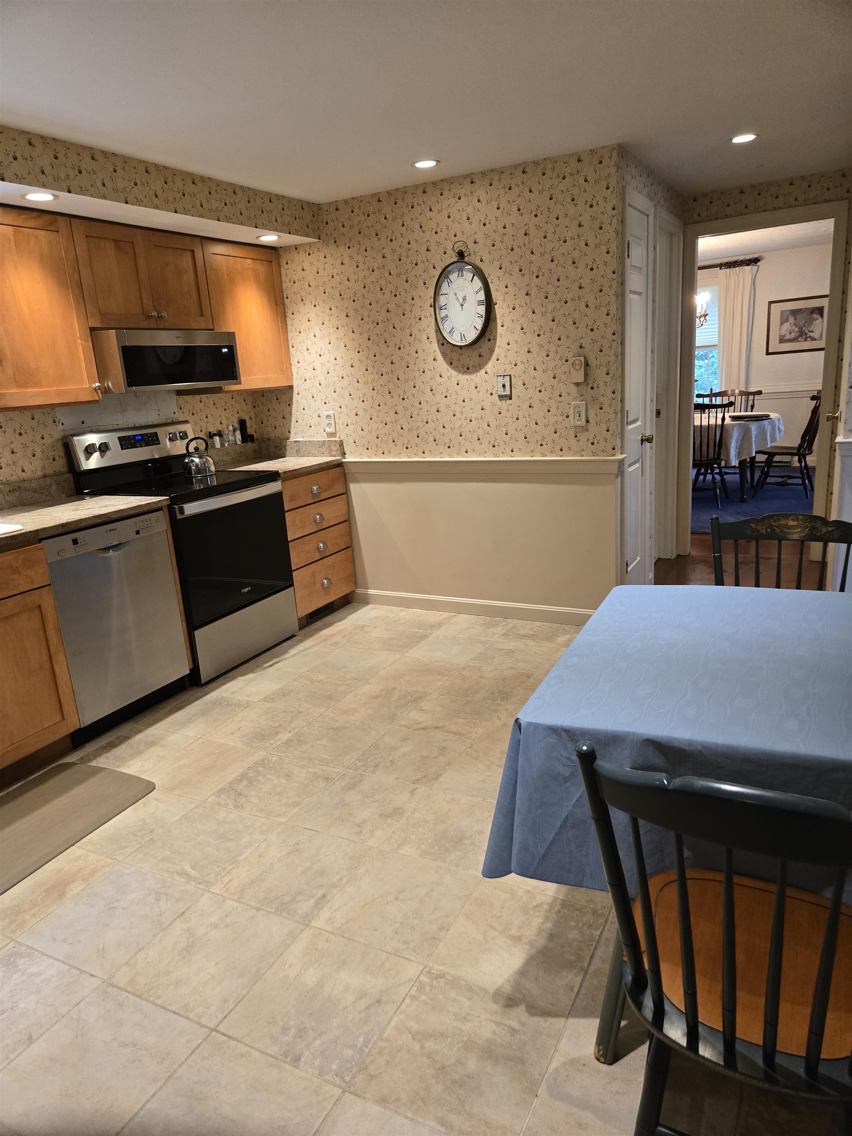 15 Forestview Road Keene, NH 03431 - Photo 7 of 37