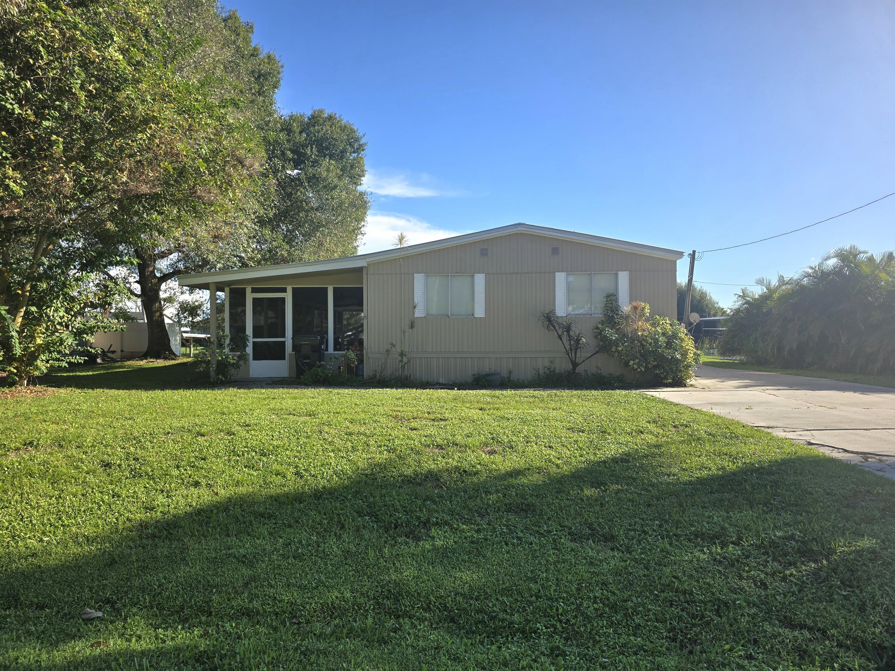 2612 Southeast 29th Street Okeechobee, FL 34974 - Photo 5 of 46 1000134444