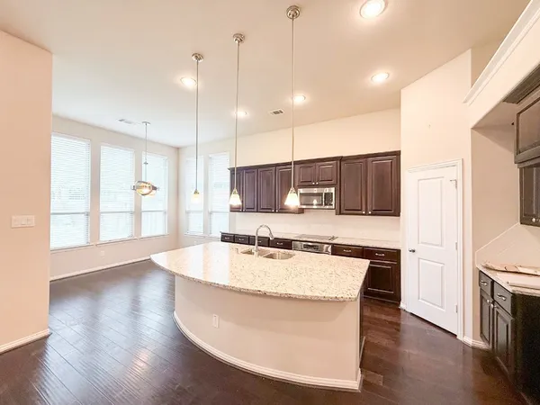 $3,100 | 10810 Kennowy Court, Richmond, TX 77407