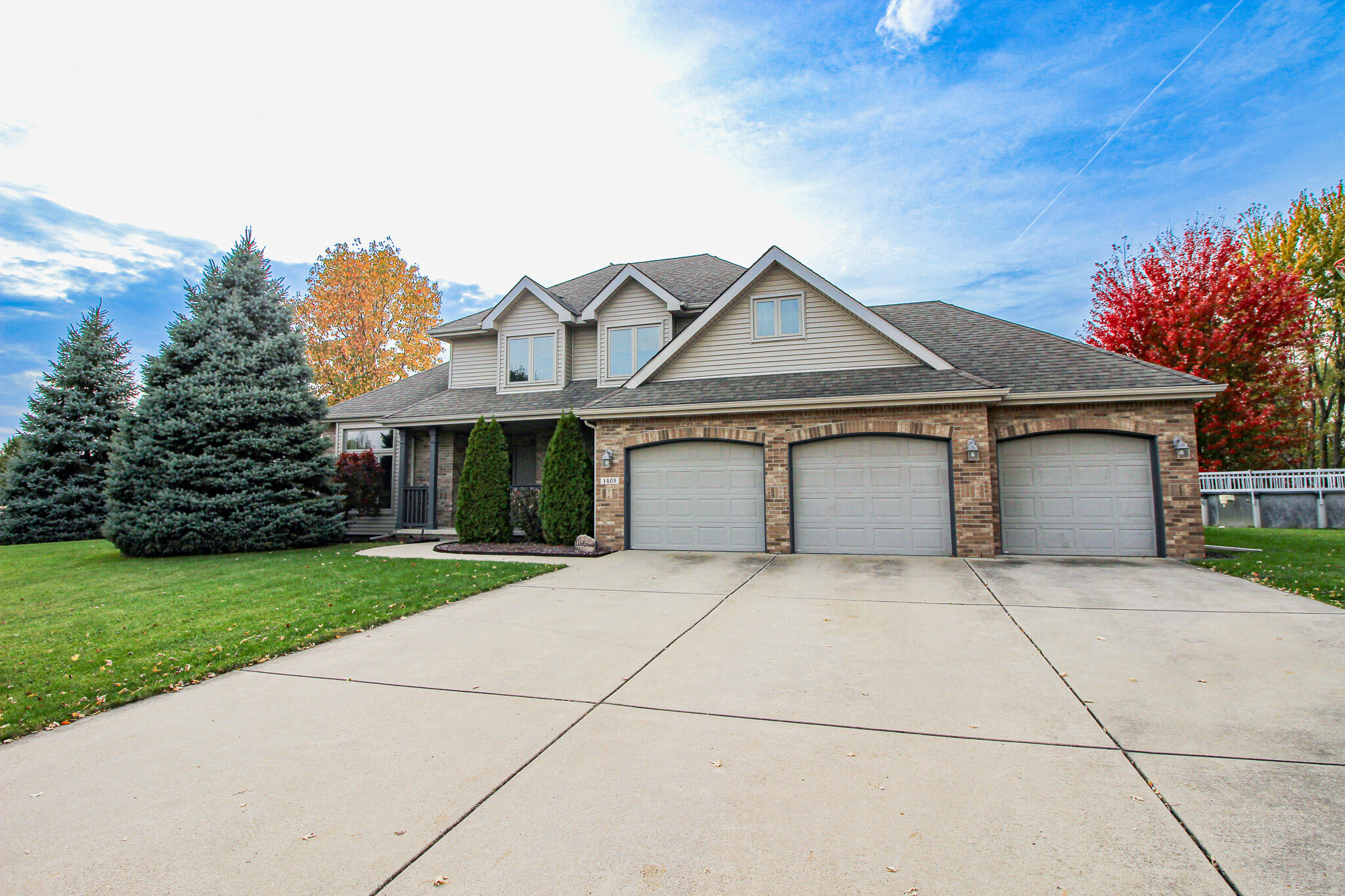 1403 Edgewater Road Crown Point, IN 46307 - Photo 31 of 43 a front view of a house with yard