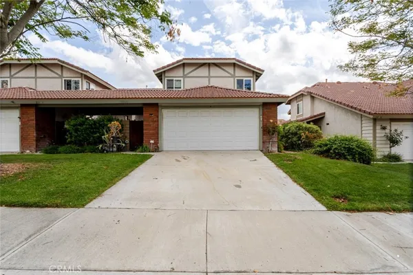 $4,425 | 28942 Rue Daniel, Canyon Country, CA 91387