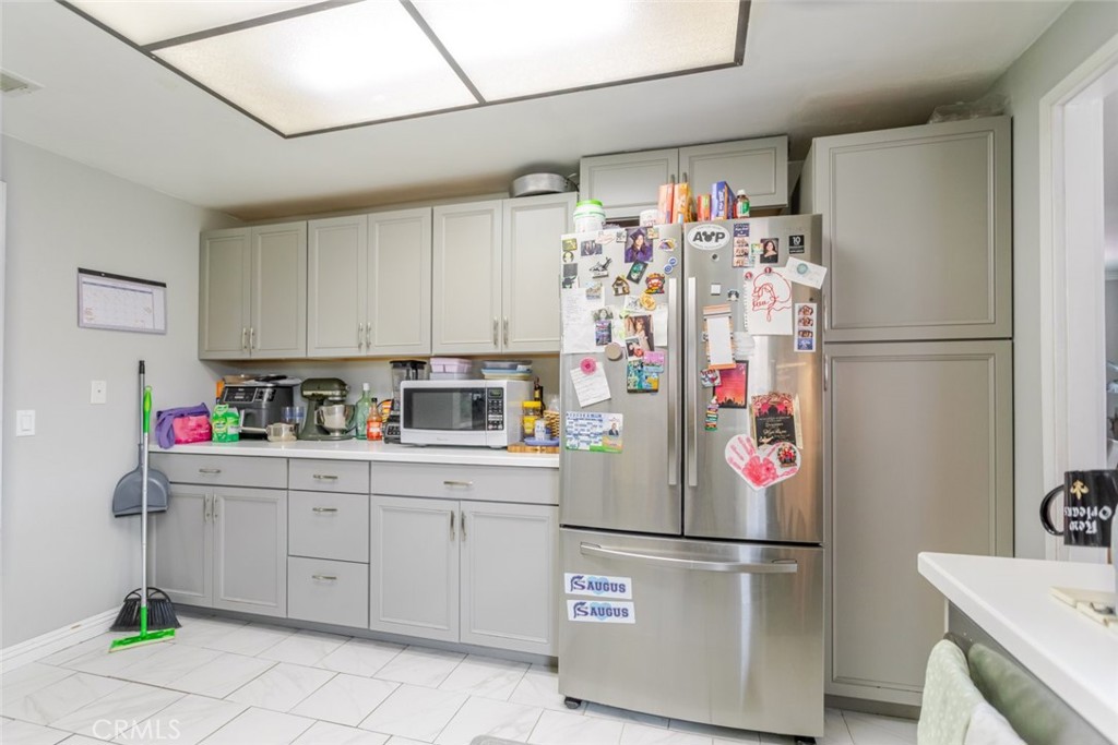 28942 Rue Daniel Canyon Country, CA 91387 - Photo 16 of 43