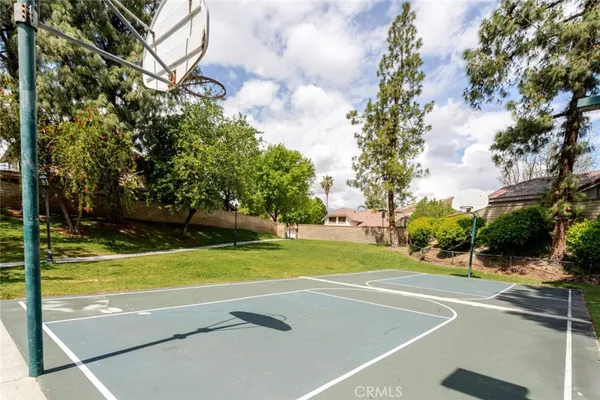 $4,425 | 28942 Rue Daniel, Canyon Country, CA 91387