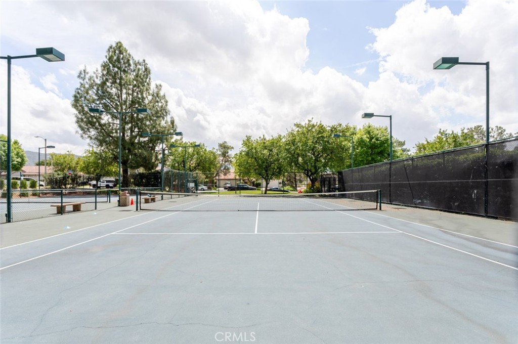 28942 Rue Daniel Canyon Country, CA 91387 - Photo 38 of 43