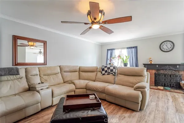 $4,425 | 28942 Rue Daniel, Canyon Country, CA 91387