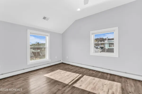 $3,500 | 2 Bedle Place, Highlands, NJ 07732