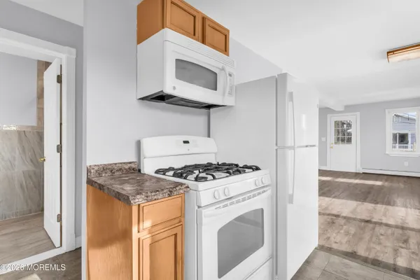 $3,500 | 2 Bedle Place, Highlands, NJ 07732