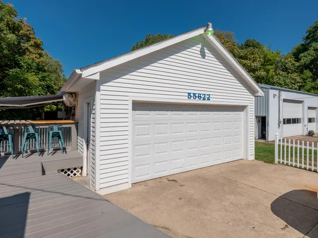 $429,500 | 55622 Red Arrow Highway, Lawrence, MI 49064