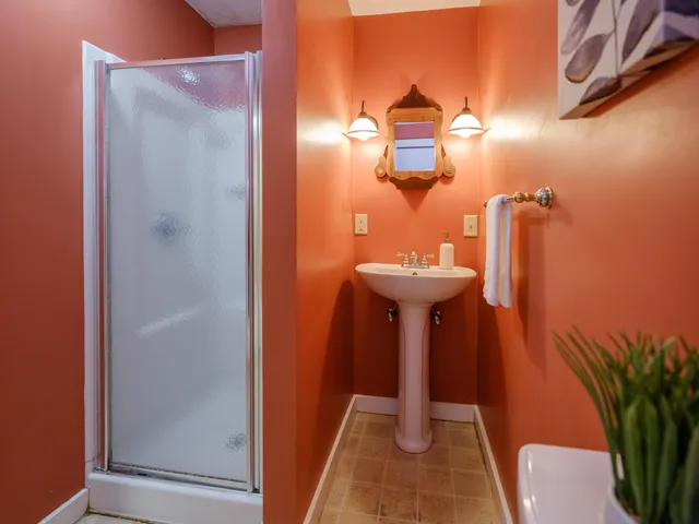 $429,500 | 55622 Red Arrow Highway, Lawrence, MI 49064