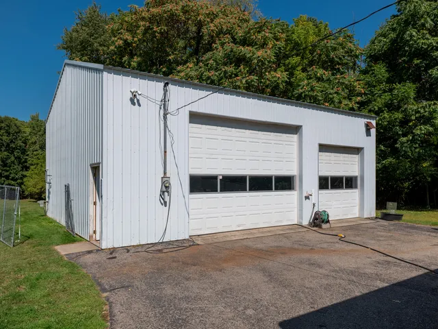 $429,500 | 55622 Red Arrow Highway, Lawrence, MI 49064