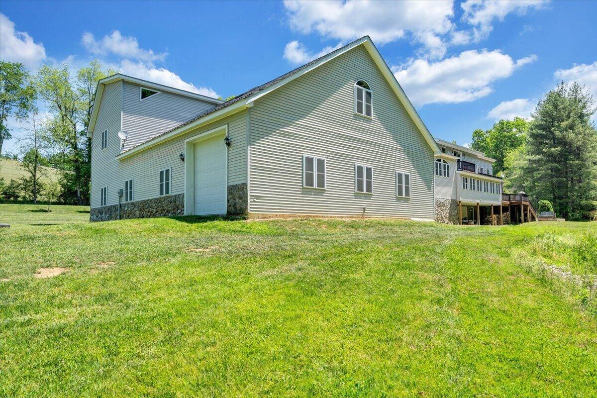 674 Old Furnace Road Southwest Floyd, VA 24091 - Photo 77 of 103 078-MIB06690