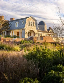 $165,000,000 | 75 West End Avenue, East Hampton, NY 11937