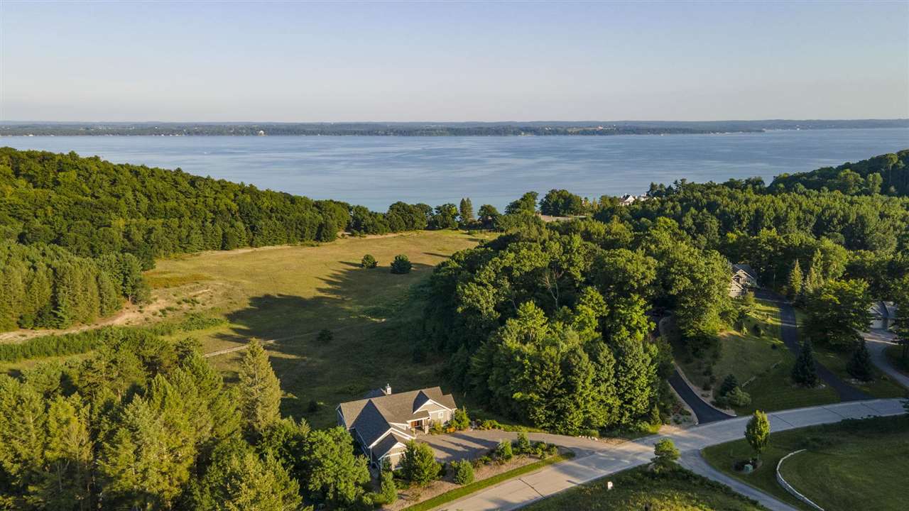 2533 Carroll Road Traverse City, MI 49686 - Photo 67 of 77 1892230-66.JPG
