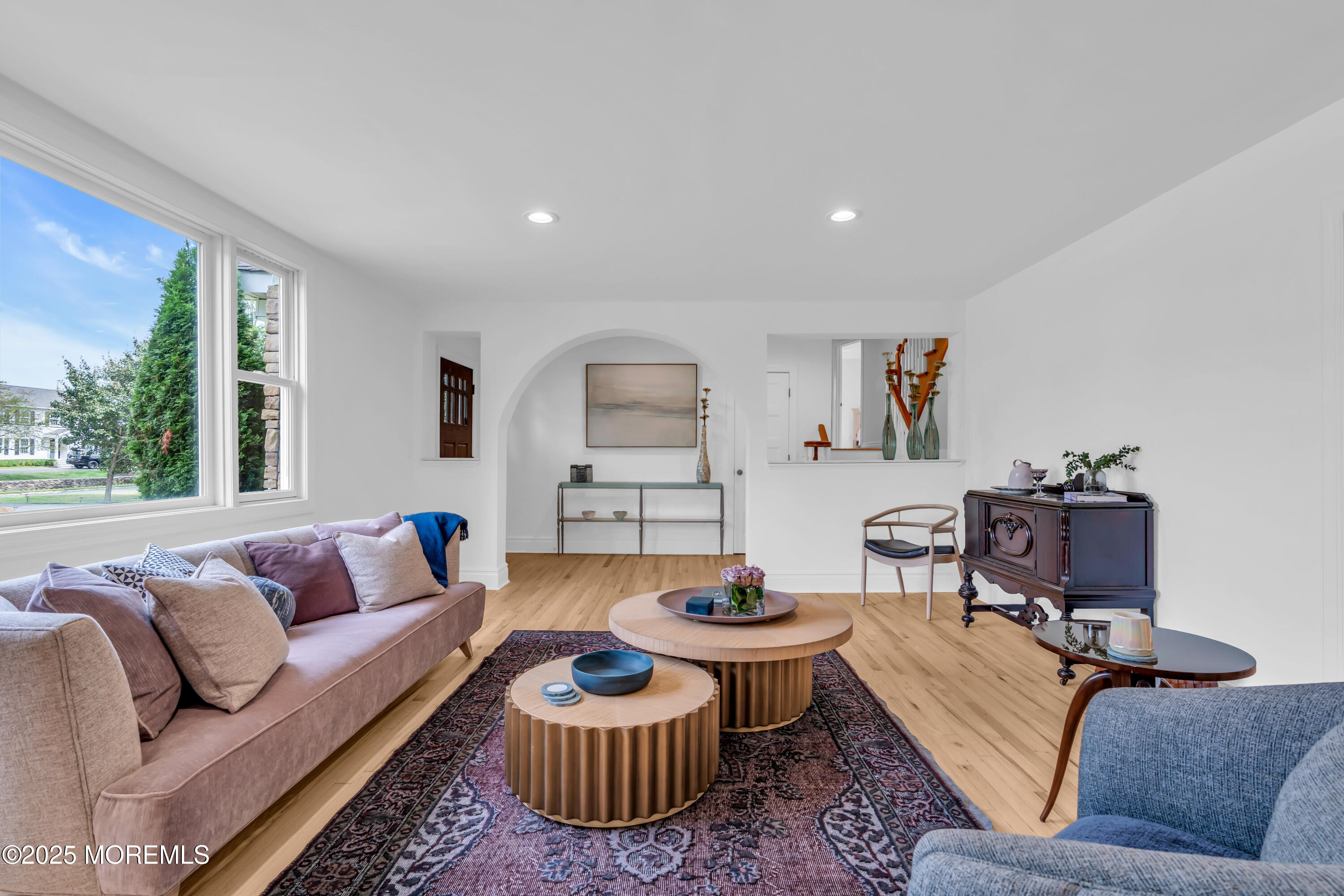 16 Heathcliff Road Rumson, NJ 07760 - Photo 7 of 49 Living Room