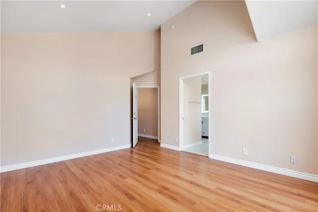 $699,000 | 19017 Gault Street, Unit 103, Reseda, CA 91335