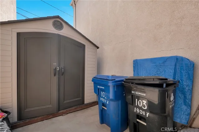 $699,000 | 19017 Gault Street, Unit 103, Reseda, CA 91335