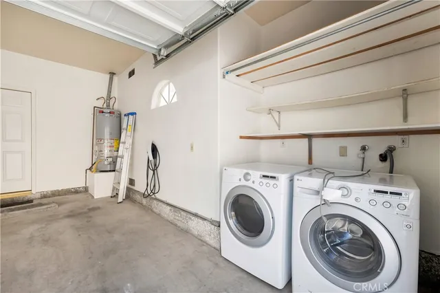 $699,000 | 19017 Gault Street, Unit 103, Reseda, CA 91335