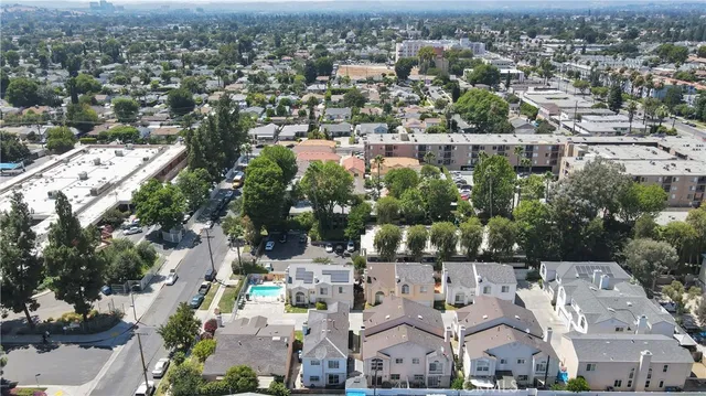 $699,000 | 19017 Gault Street, Unit 103, Reseda, CA 91335