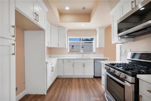 $699,000 | 19017 Gault Street, Unit 103, Reseda, CA 91335