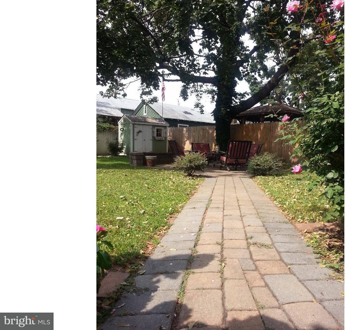 20 Beechwood Road Brookhaven, PA 19015 - Photo 5 of 25 View in Back