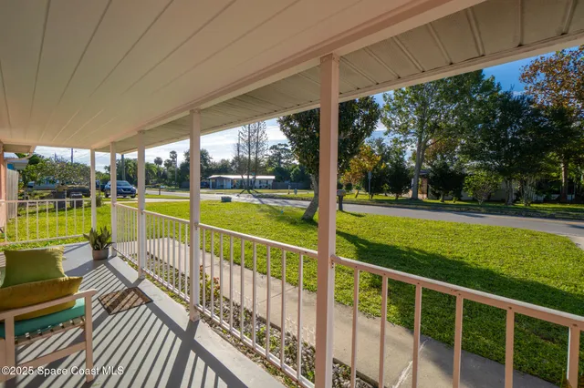 a view of a floor with a swimming pool