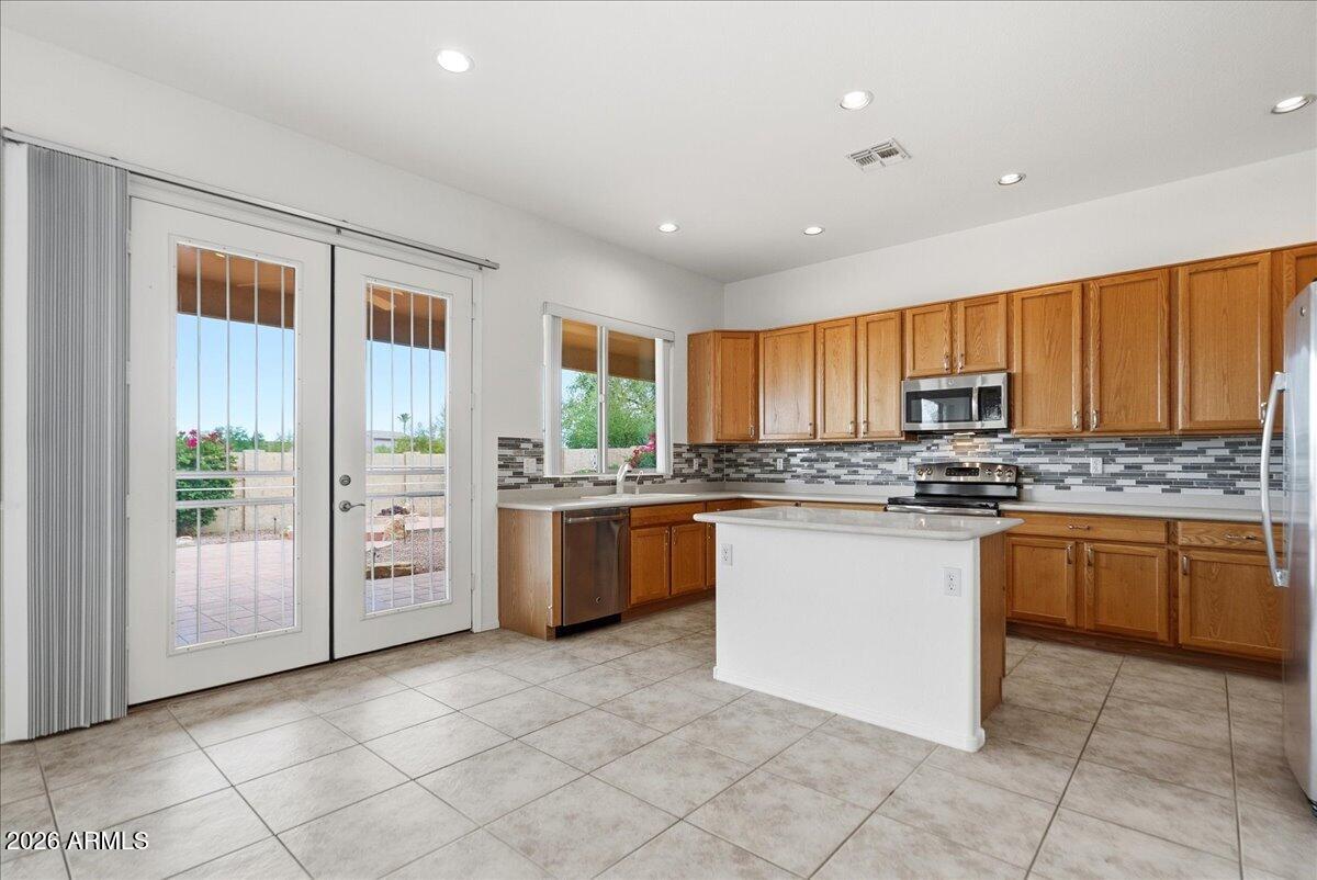 10247 East Superstition Range Road Gold Canyon, AZ 85118 - Photo 6 of 35 12-Breakfast Area