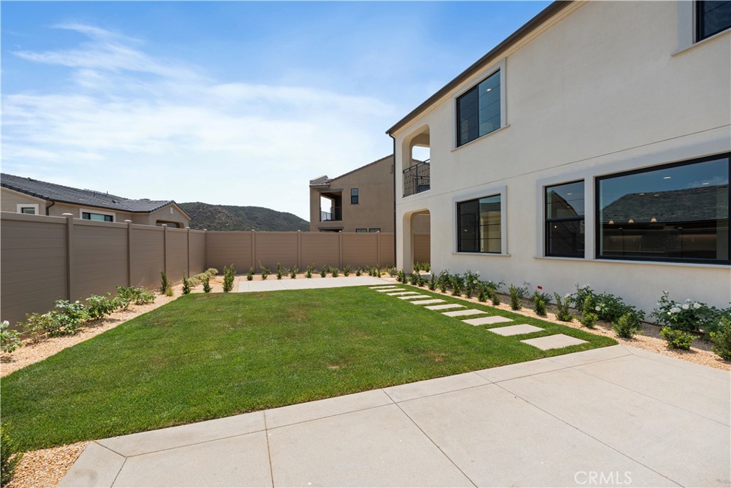 3070 Rue De Latour Vista, CA 92084 - Photo 12 of 22 Landscaped back yard