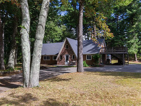 303 Edgemere Road Lynnfield, MA 01940 - Photo 4 of 30 Gallery Image 4