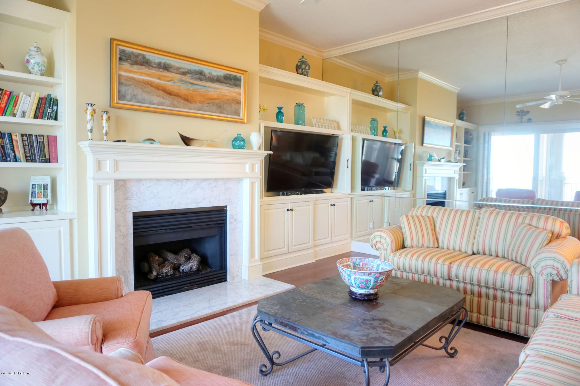 418 Beachside Place Fernandina Beach, FL 32034 - Photo 4 of 35 living2-sm