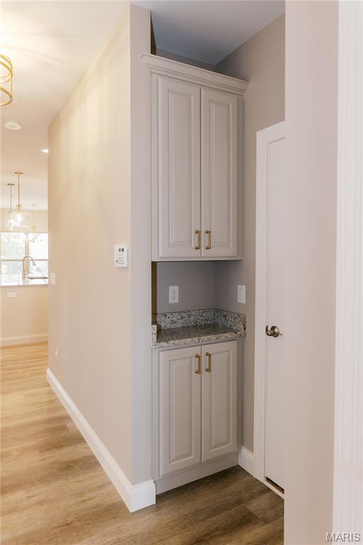 5334 Tesson Ct Street St. Louis, MO 63128 - Photo 5 of 14