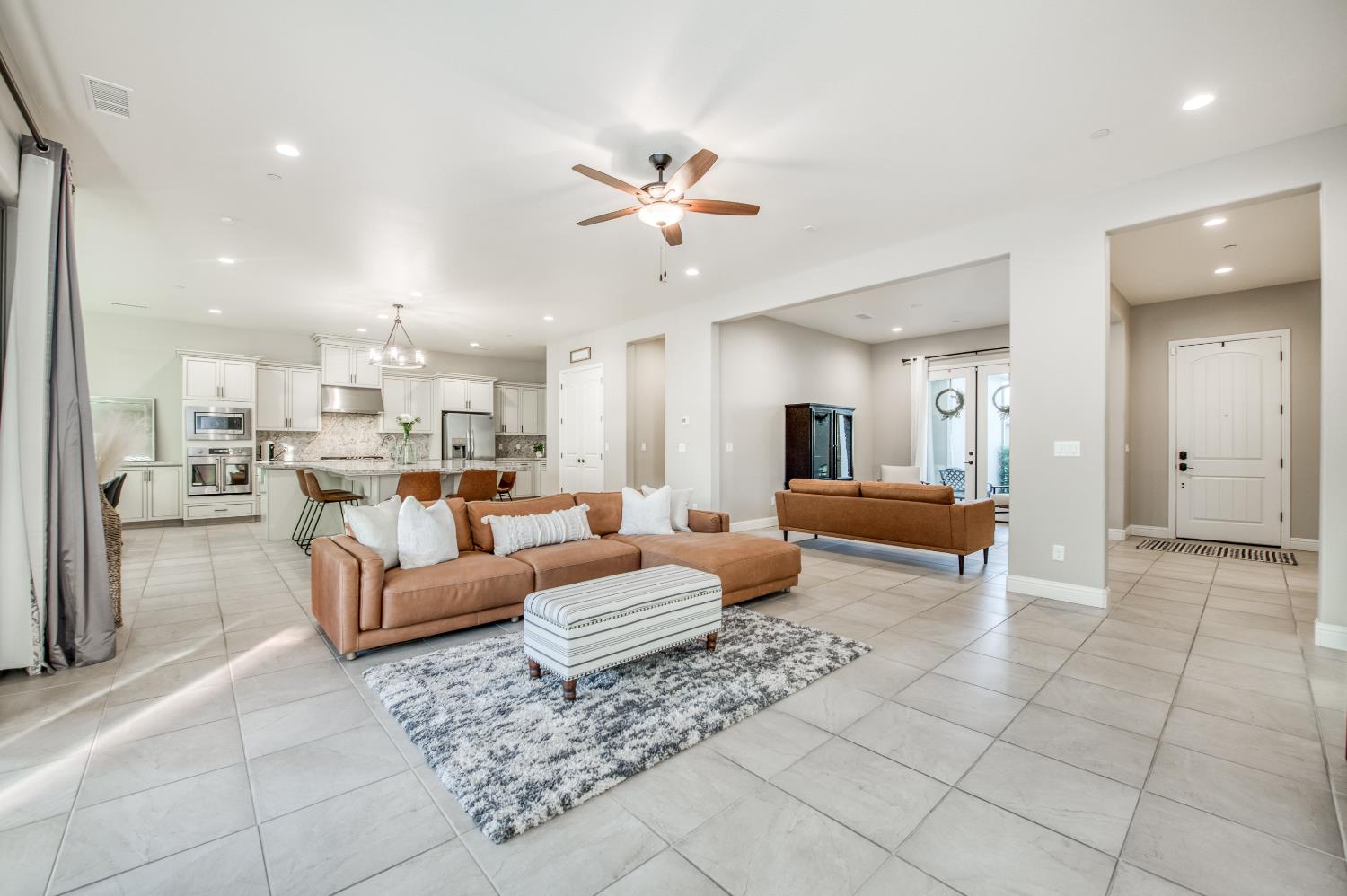 598 Crescent Lane Madera, CA 93636 - Photo 18 of 80