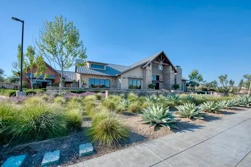 $665,000 | 598 Crescent Lane, Madera, CA 93636