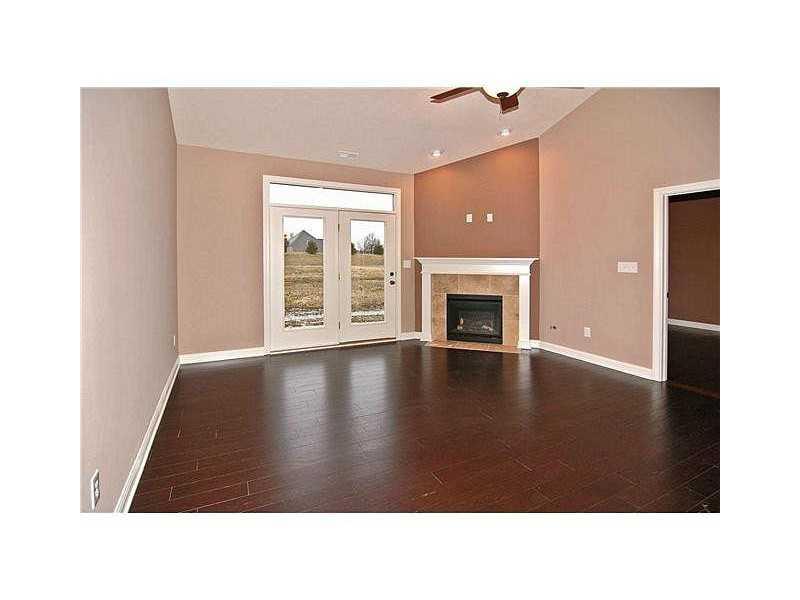 9732 Highpoint Ridge Drive, Unit 100 Fishers, IN 46037 - Photo 6 of 12 Gallery Image 6