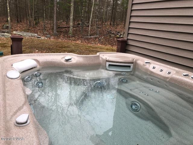 122 Marquise Road Tafton, PA 18464 - Photo 27 of 41 Hot Tub
