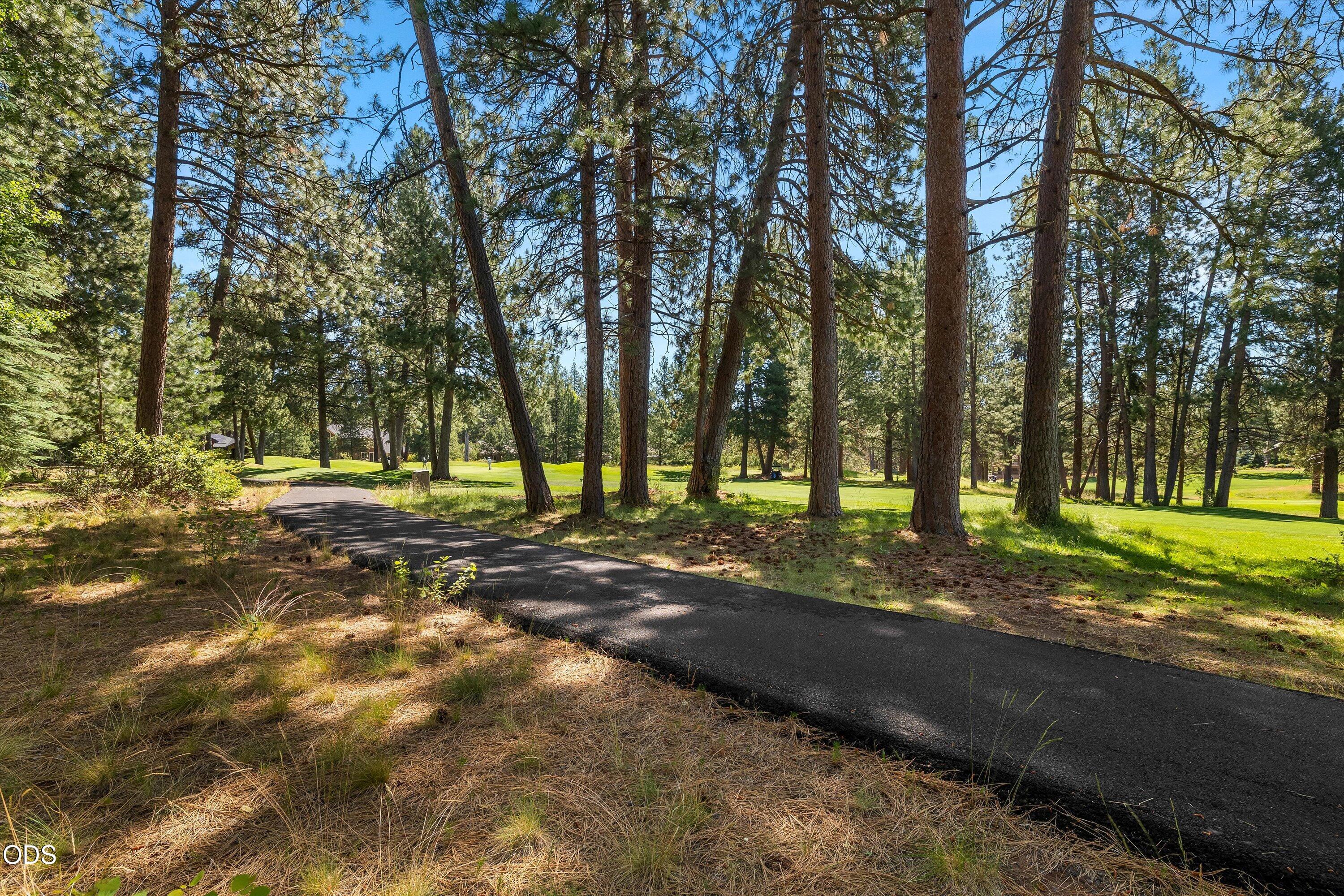 60726 Golf Village Loop Bend, OR 97702 - Photo 50 of 63