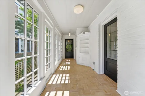 $2,747,000 | 614 35th Avenue, Seattle, WA 98122