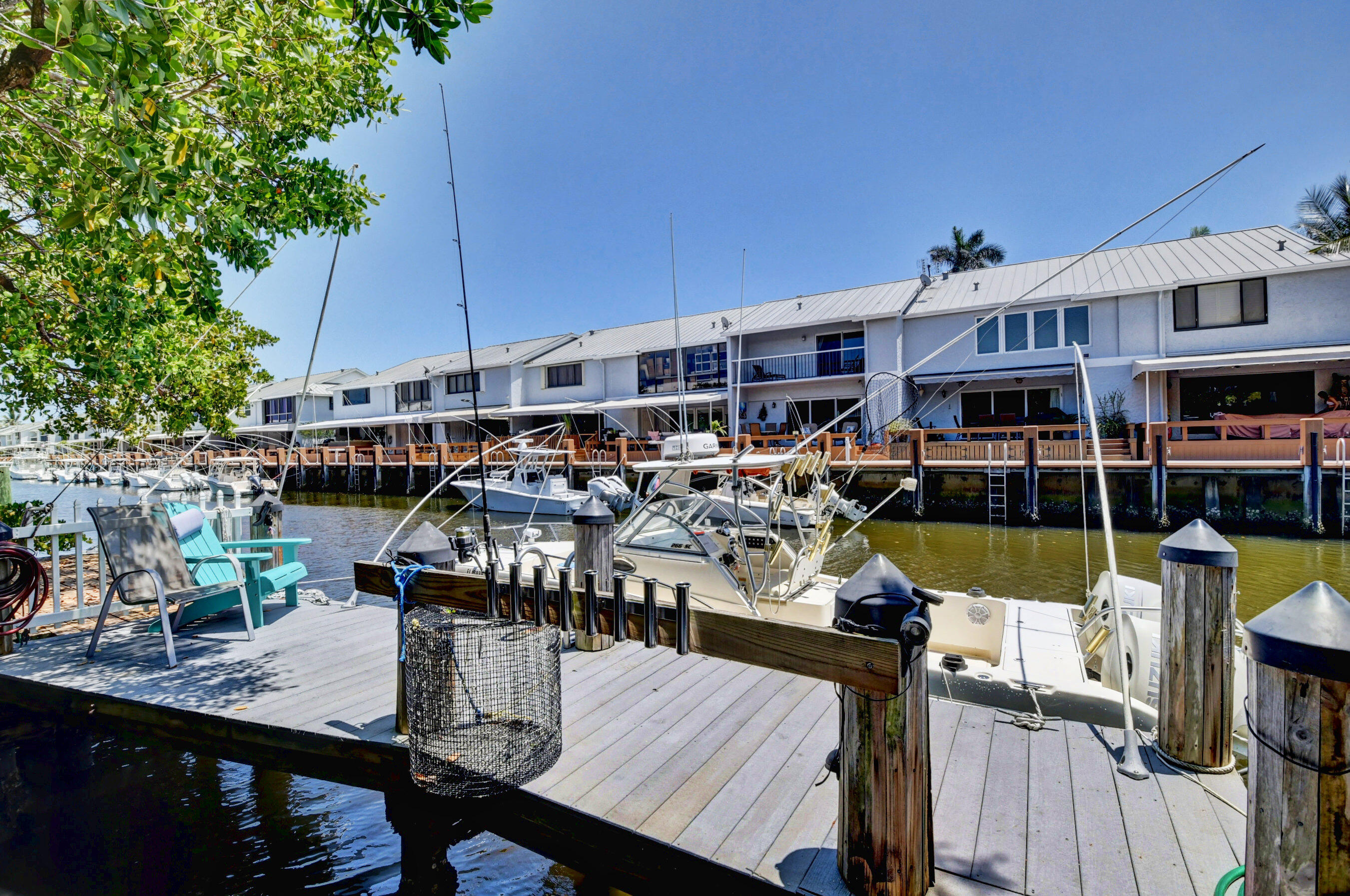 646 Mariners Way Boynton Beach, FL 33435 - Photo 16 of 49 Boat Dock