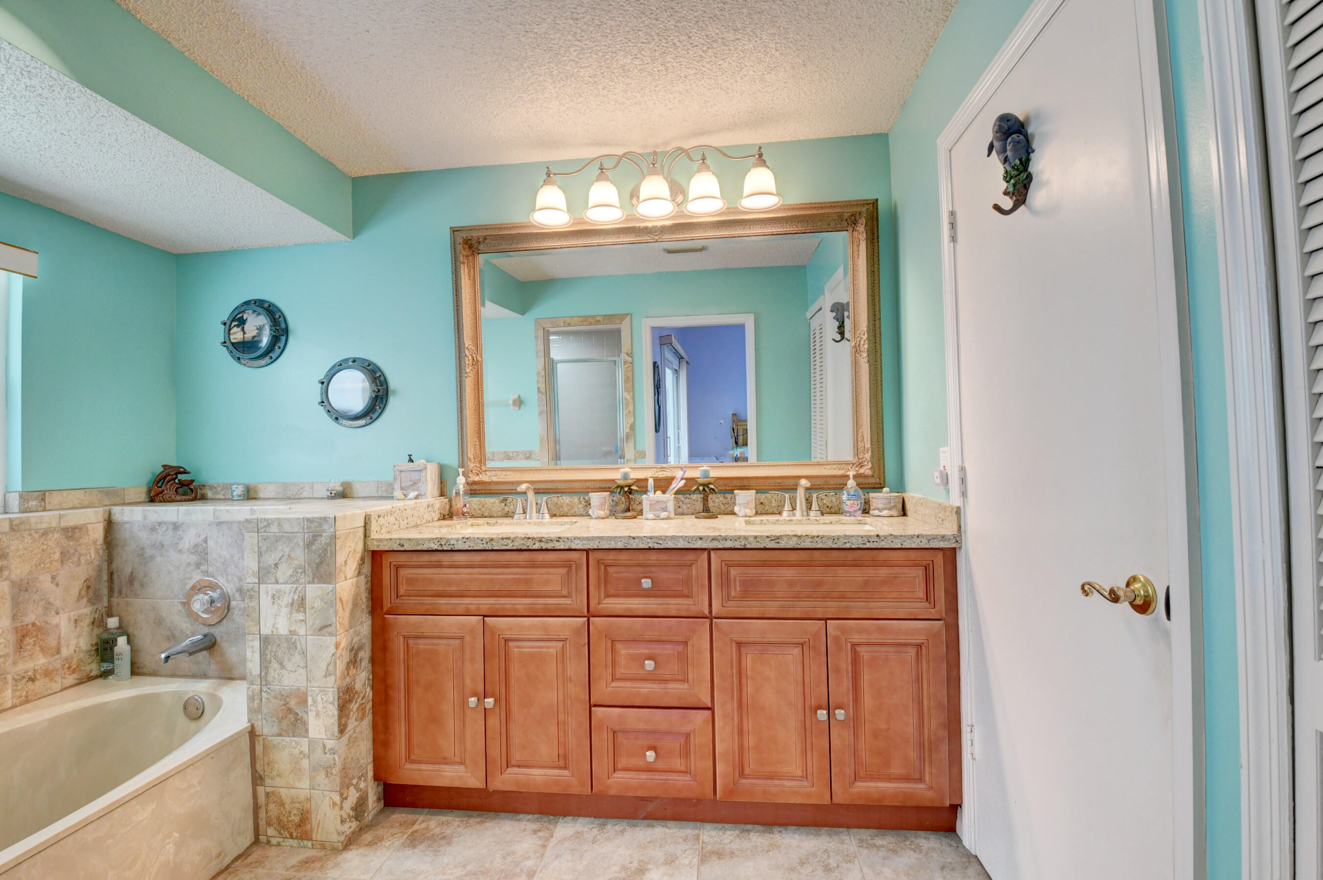 646 Mariners Way Boynton Beach, FL 33435 - Photo 42 of 49 Master Bath