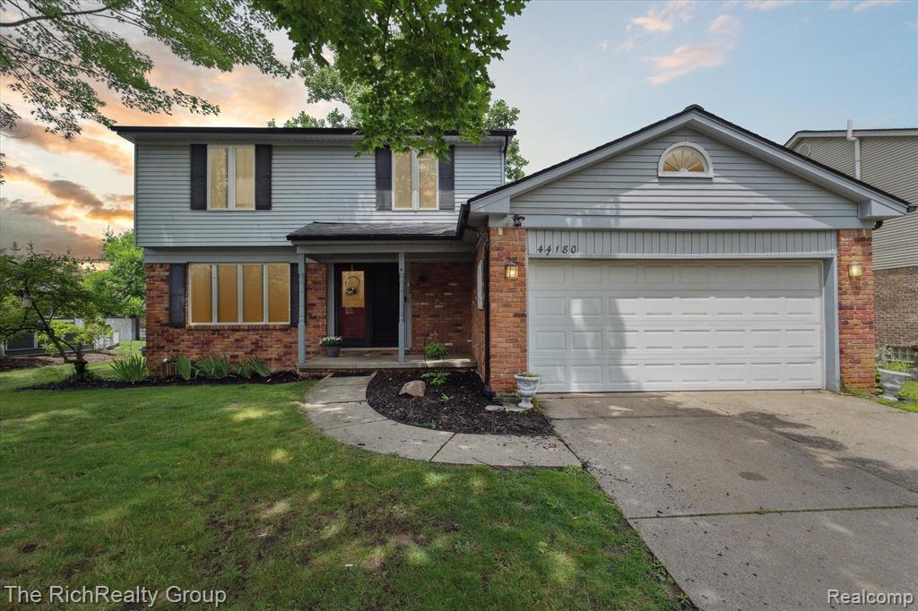 44180 Richmond Road Canton, MI 48187 - Photo 1 of 45