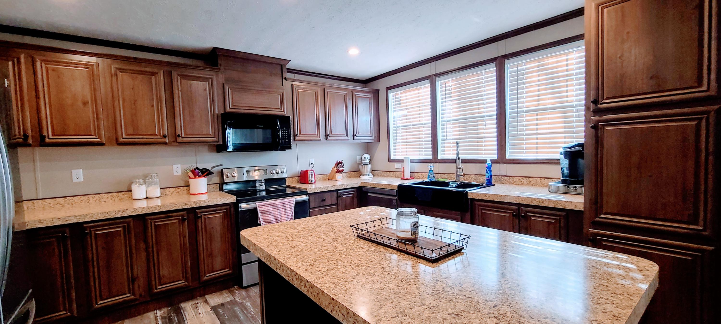 429 Pea Ridge Road Sunbright, TN 37872 - Photo 33 of 38 Kitchen