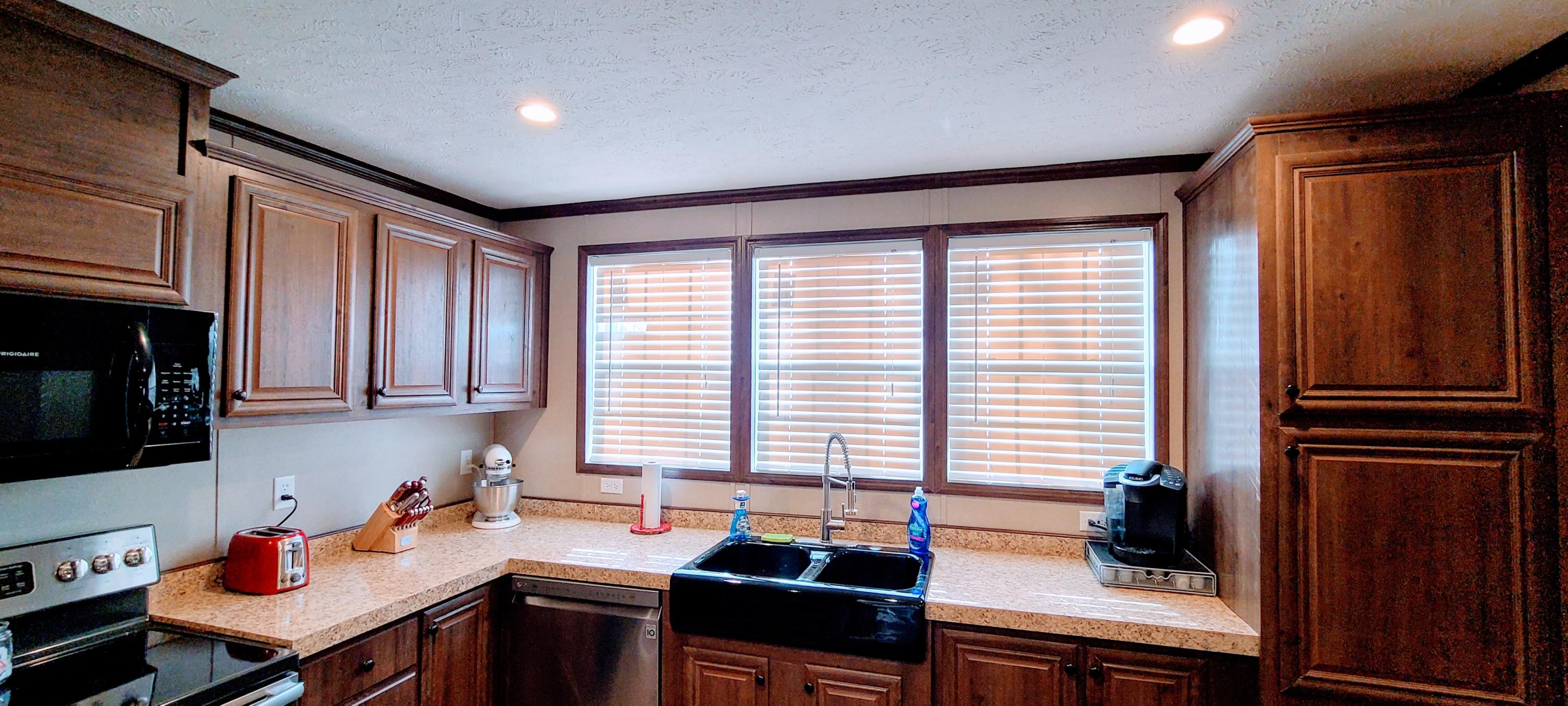 429 Pea Ridge Road Sunbright, TN 37872 - Photo 34 of 38 Kitchen