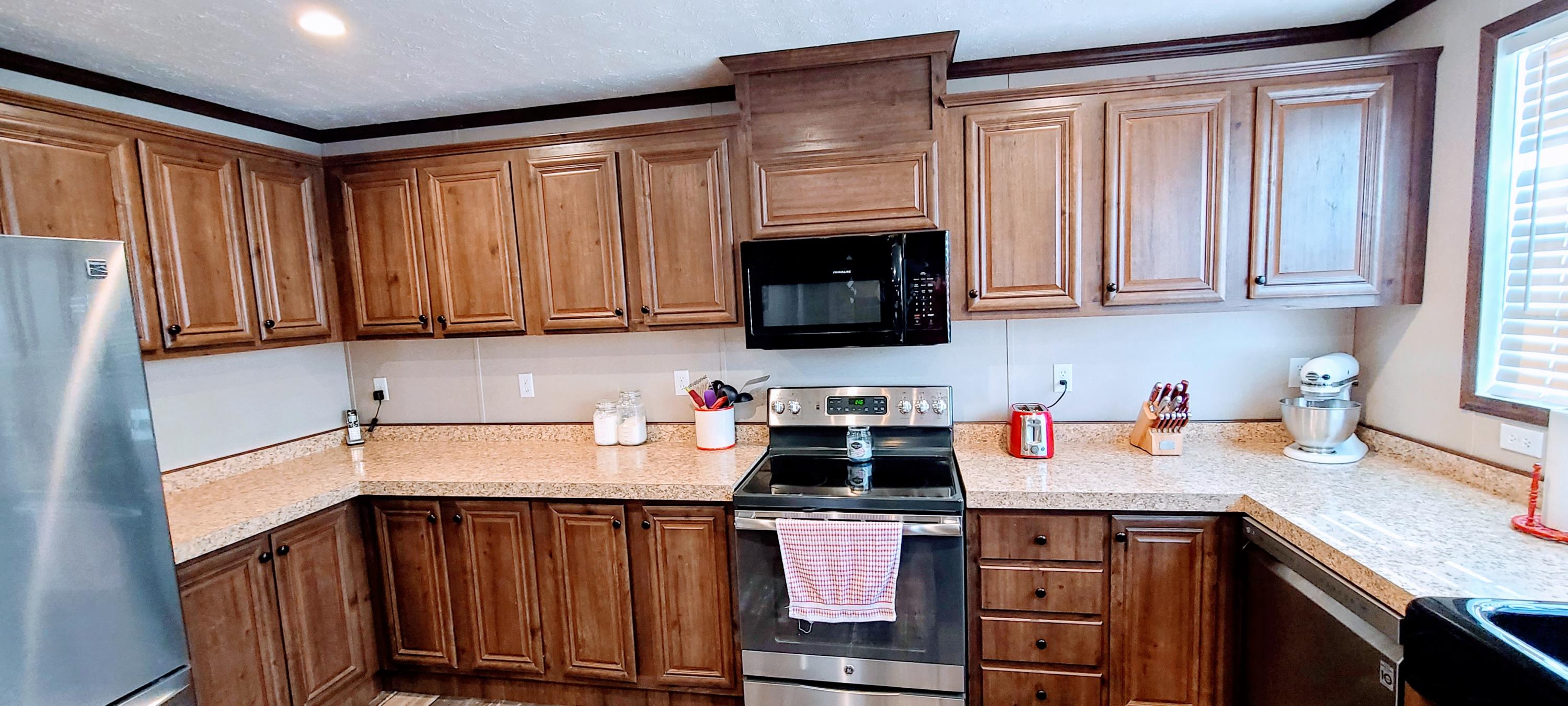 429 Pea Ridge Road Sunbright, TN 37872 - Photo 35 of 38 Kitchen