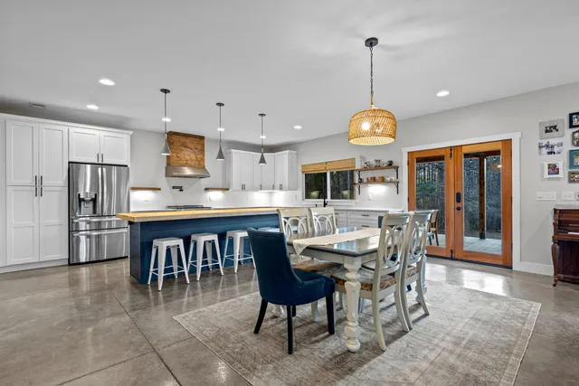 $775,000 | 413 Harp Switch Road, Chickamauga, GA 30707