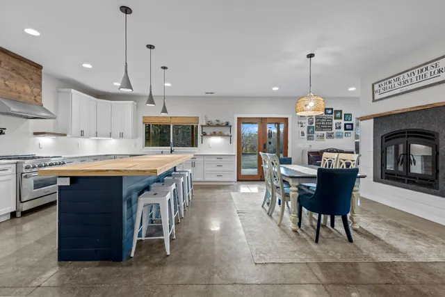 $775,000 | 413 Harp Switch Road, Chickamauga, GA 30707