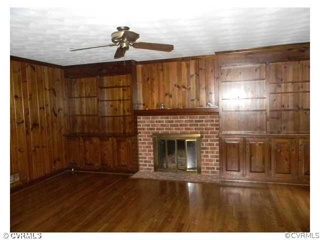 4756 Southmoor Road Richmond, VA 23234 - Photo 2 of 6 Den/Family/Great Room
