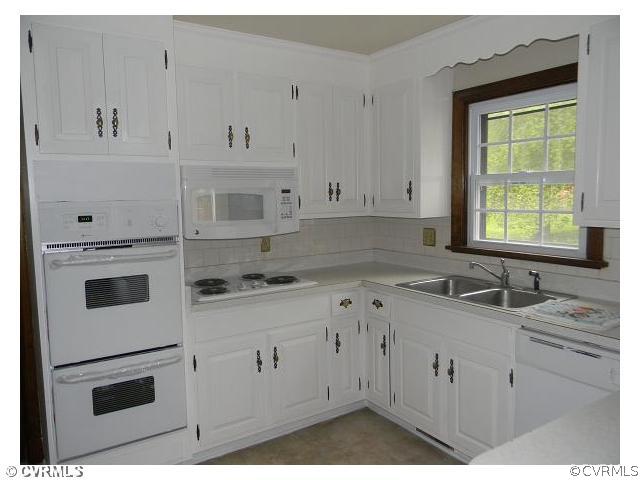 4756 Southmoor Road Richmond, VA 23234 - Photo 4 of 6 Kitchen