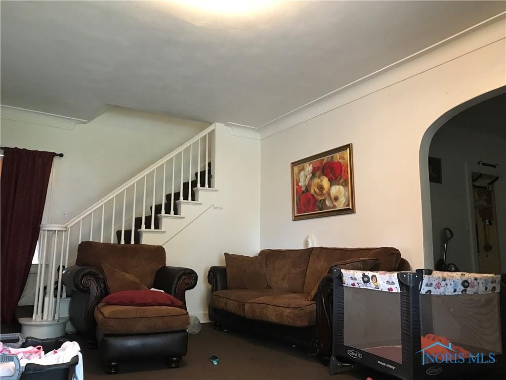 1434 Sabra Road Toledo, OH 43612 - Photo 3 of 9 Gallery Image 3